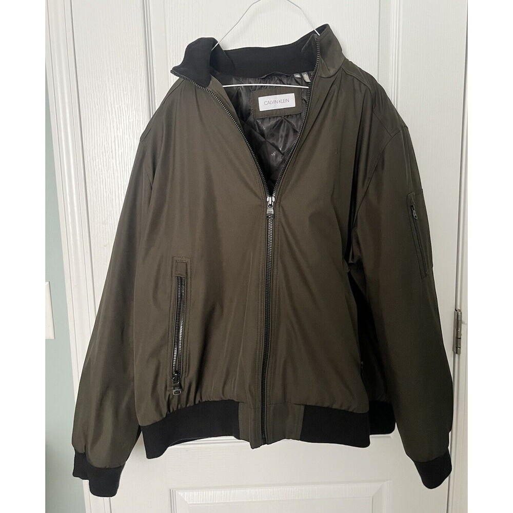 MEN’S CALVIN KLEIN OLIVE BOMBER JACKET FULL ZIP COAT SZ XXL 2XL Excellent Cond